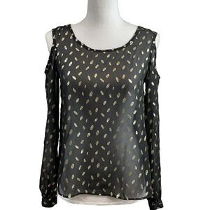 Love Fire Women's XS Black Cold Shoulder Blouse